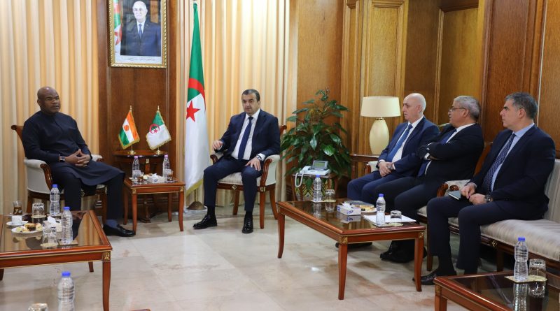 Hydrocarbures: L’Algérie et le Niger examinent le renforcement de leur partenariat