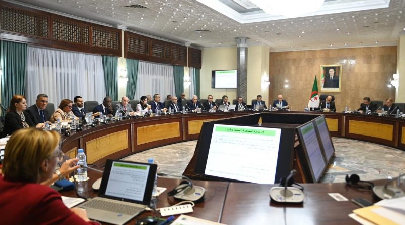 Préservation du foncier agricole, centres d’appels et climat: Trois dossiers examinés par le Gouvernement