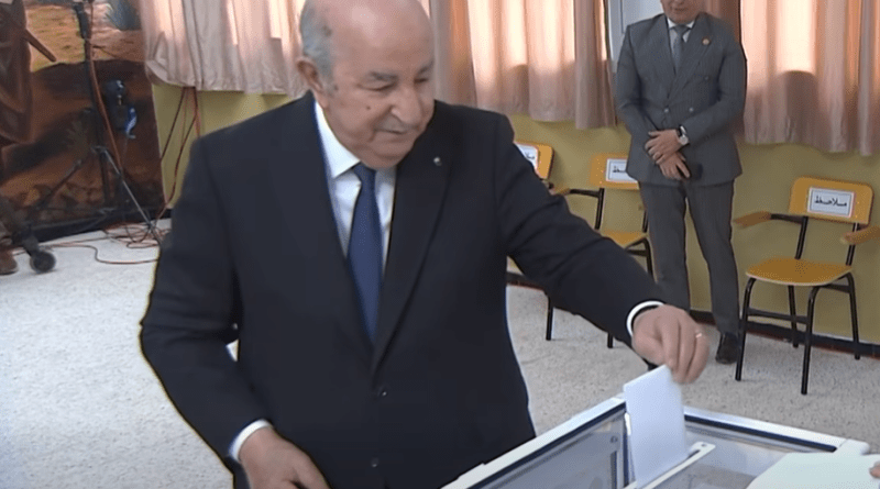 Le président de la République accomplit son devoir électoral